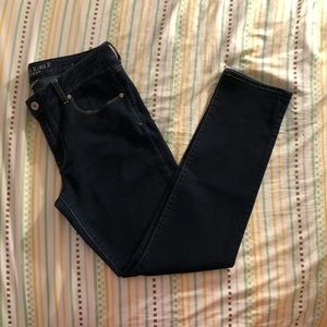 American Eagle Dark Wash Skinny Jeans!